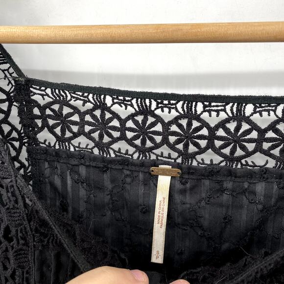 Free People black crochet lace peasant blouse - Picture 4 of 7